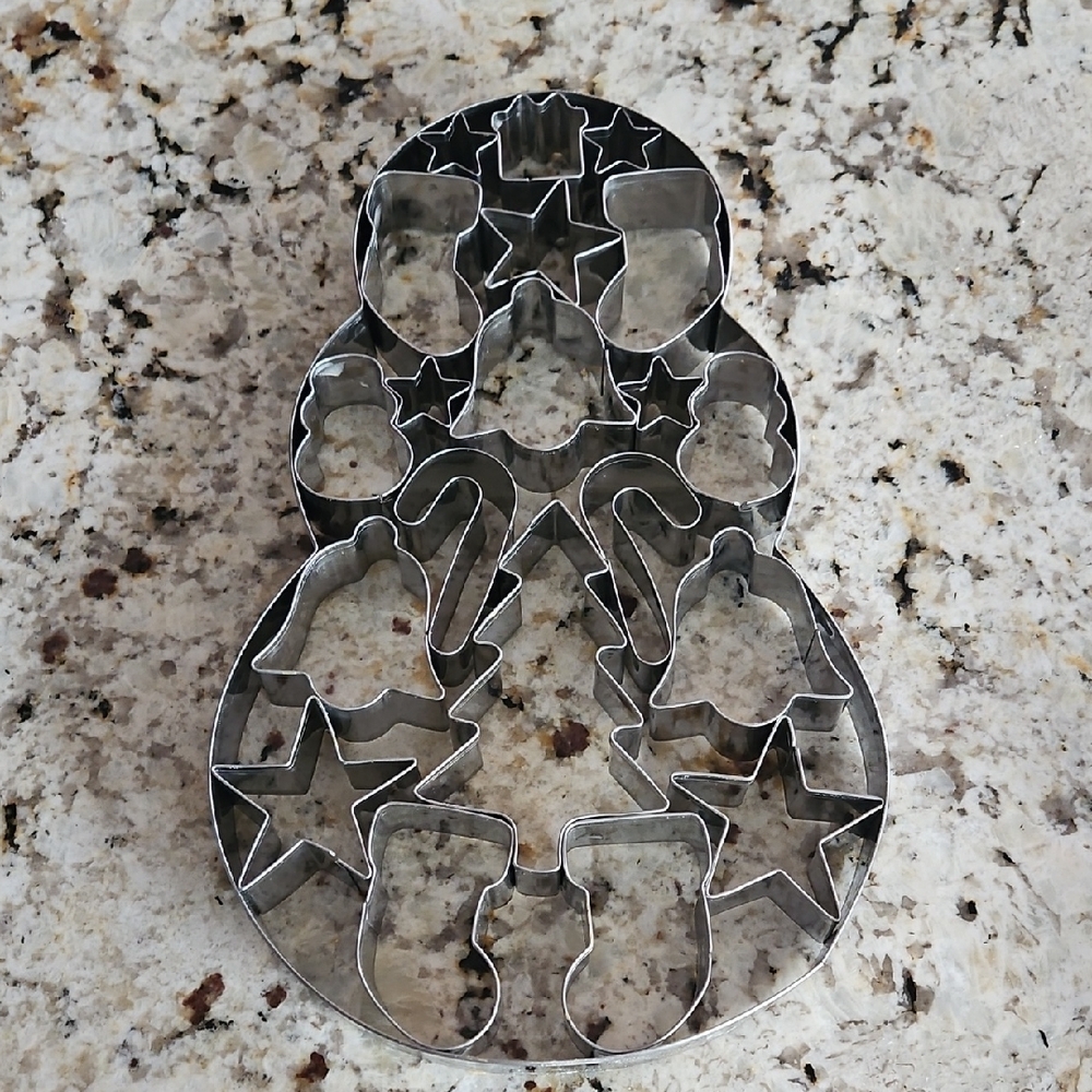 Sur La Table 20 Piece Cookie Cutter
